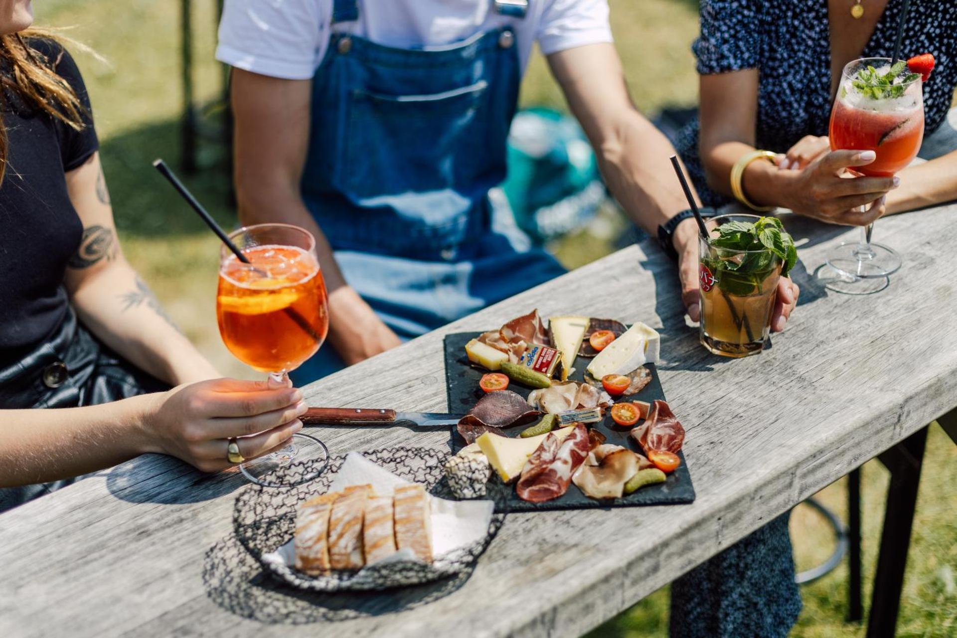 Restaurant/places to eat