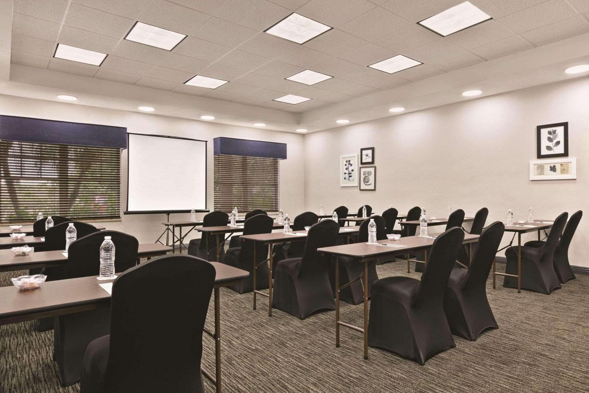 Meeting/conference room