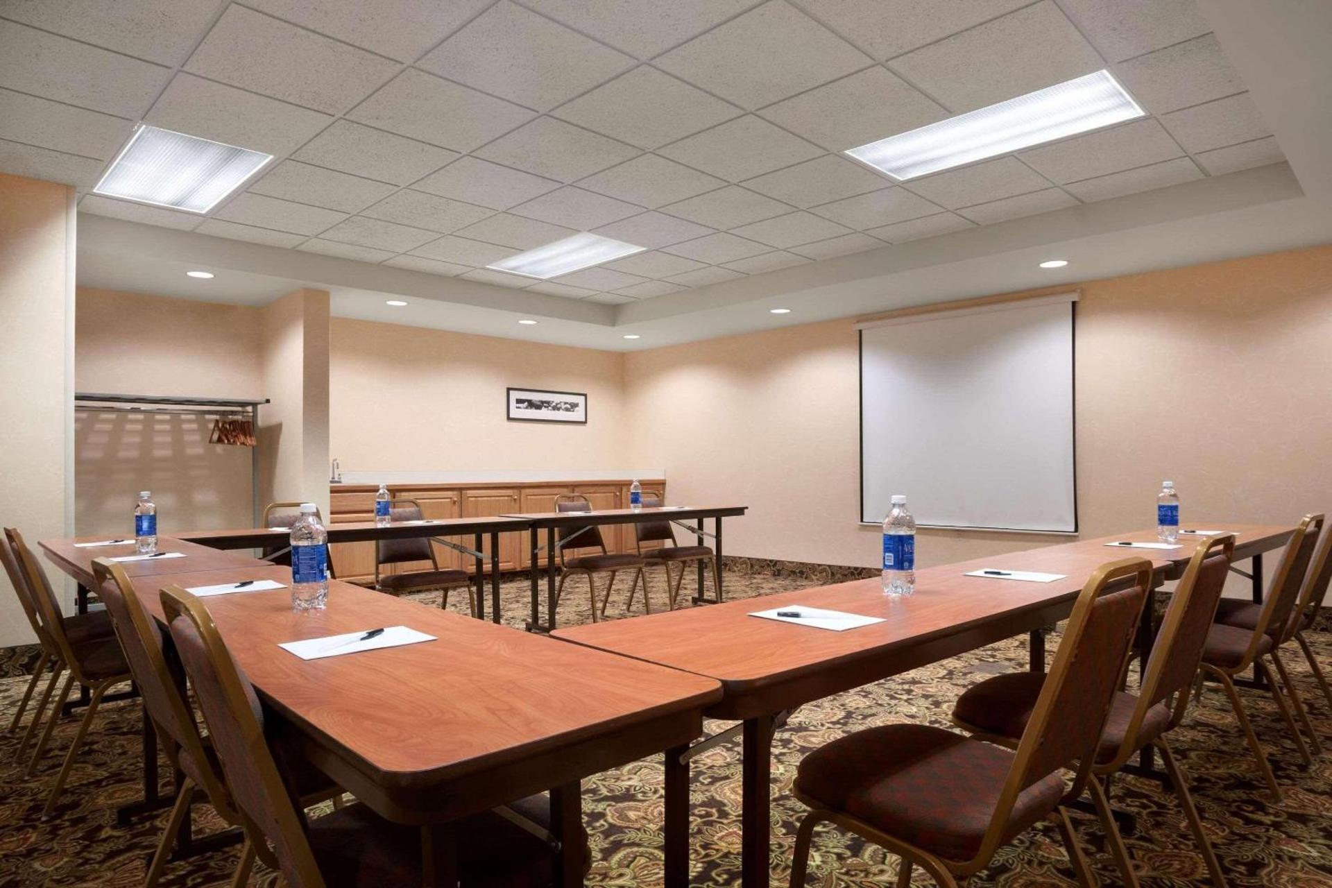 Meeting/conference room