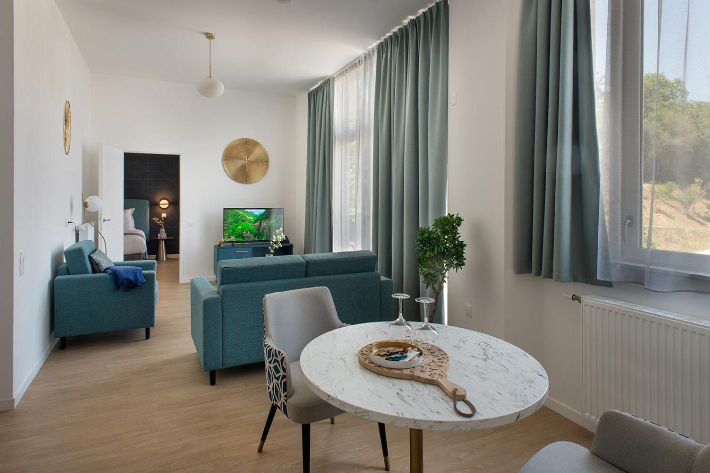 DOMITYS Résidence services seniors LE PARC DES AUBIERS