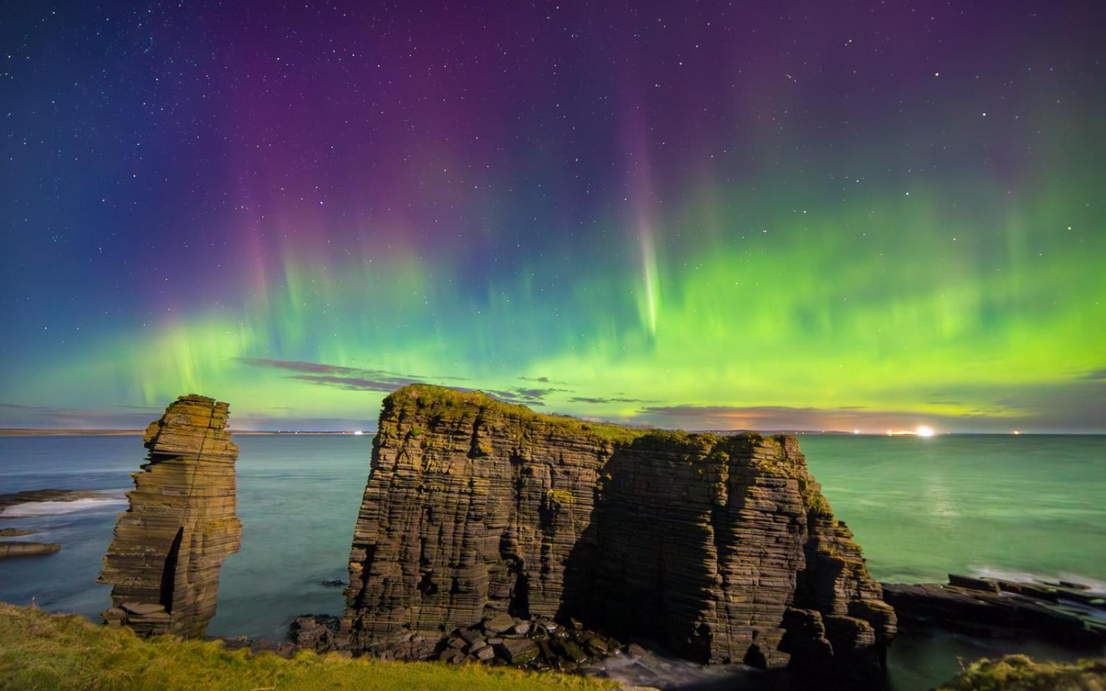 Harbourside by Caithness Luxury Apartments NC500 - 2 Bedroom holiday home - Sleeps Work teams upto 2 & holiday makers upto 6 with bike store