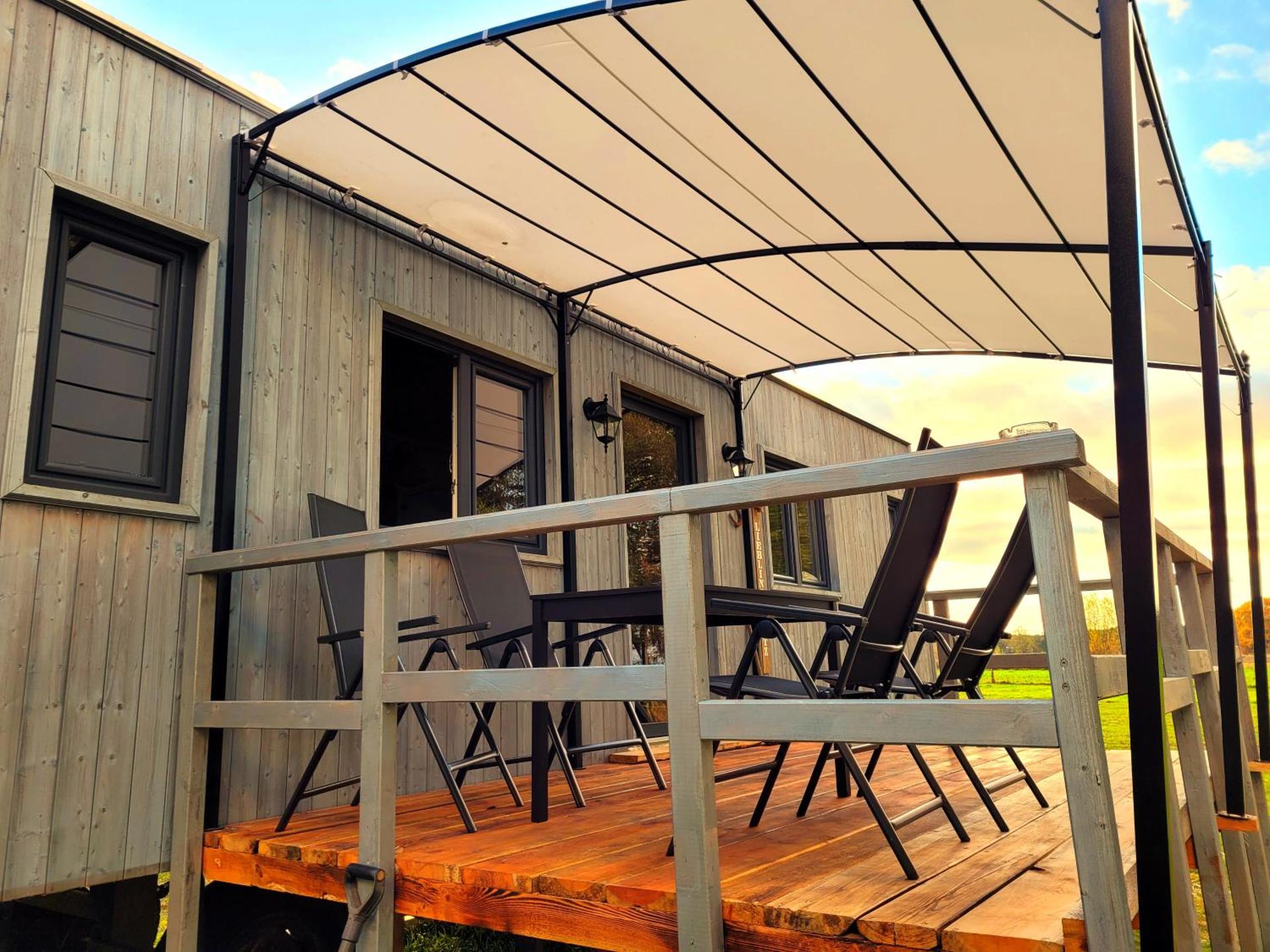 NEU Luxuriöses Tinyhaus Ferienhaus FREYR einmalig in Lübbenau