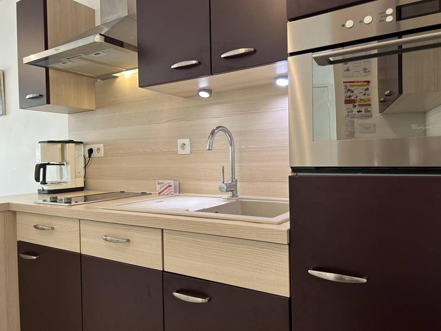 652 - Appartement avec terrasse à Erquy Centre, dans une résidence récente à 100m de la plage