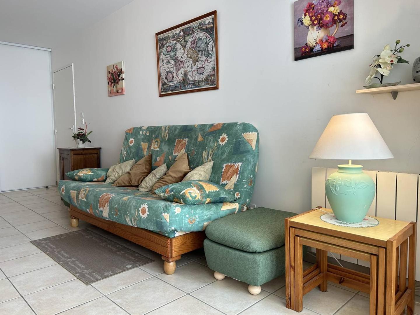 652 - Appartement avec terrasse à Erquy Centre, dans une résidence récente à 100m de la plage