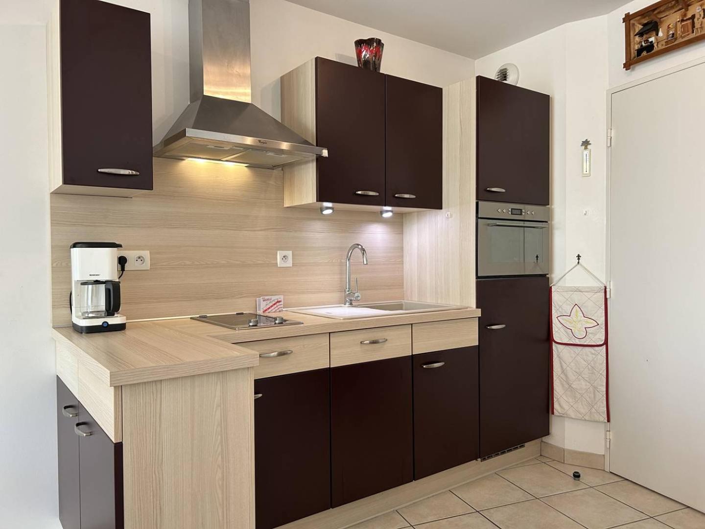 652 - Appartement avec terrasse à Erquy Centre, dans une résidence récente à 100m de la plage