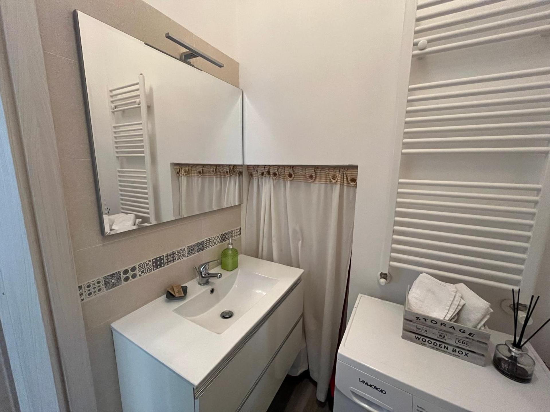 DOMUS TUSCIA APARTMENTS San Faustino guesthouse