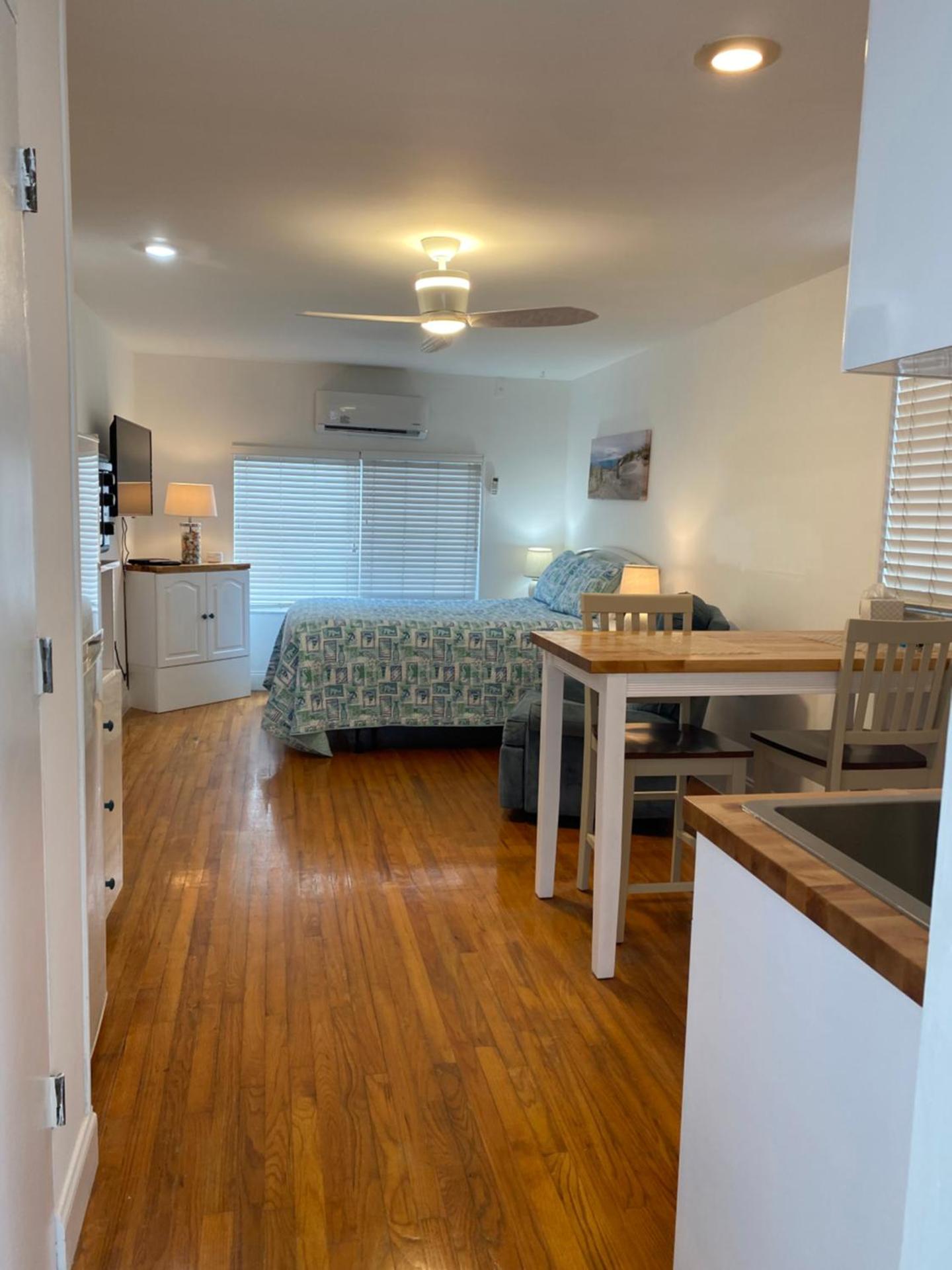 Twins Inn & Apartments