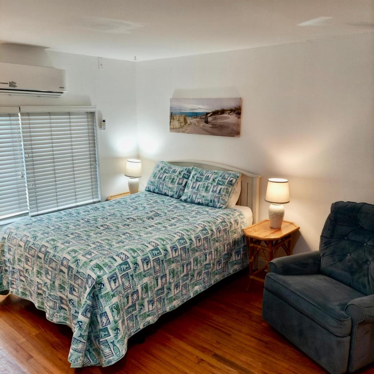 Twins Inn & Apartments