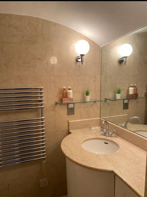 Spacious flat in the most desirable area of London