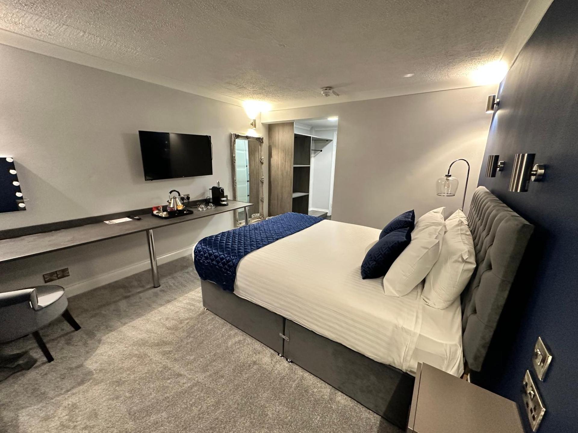 Photo of the whole room