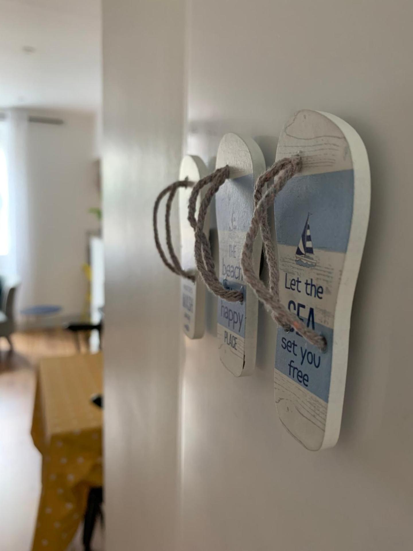 The Nook - A stylish apartment with garden, near the beach