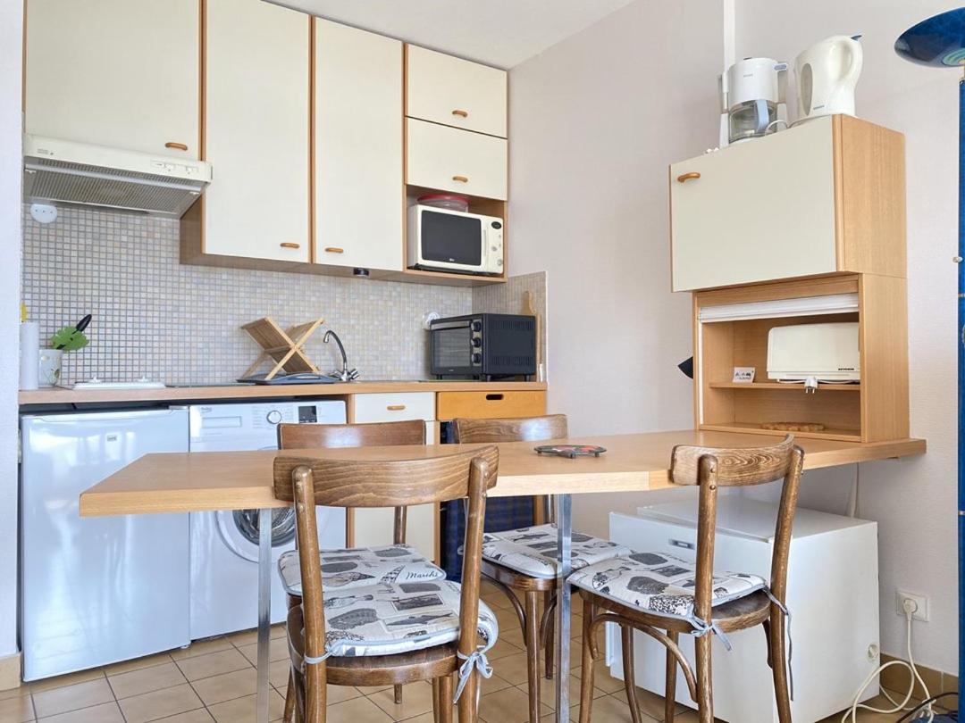 512 - A Erquy, en bordure de la plage du centre, à 300m du centre des commerces