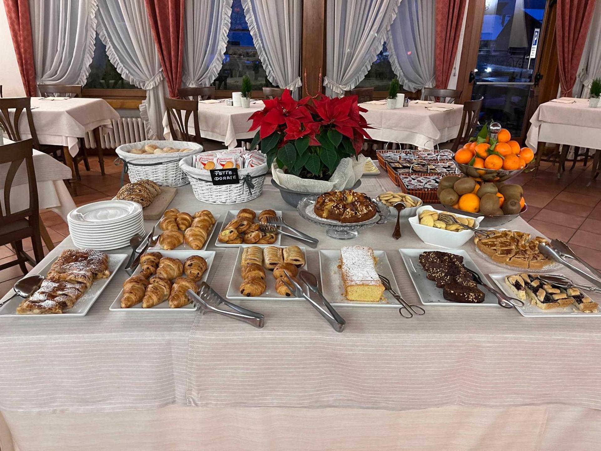 Buffet breakfast
