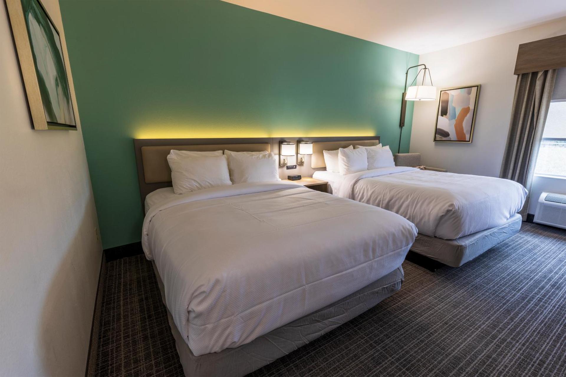 Two Queen Beds - Non Smoking