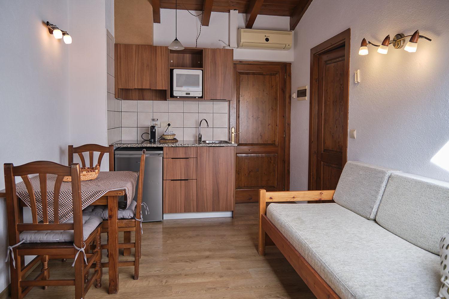 Standard Triple Studio