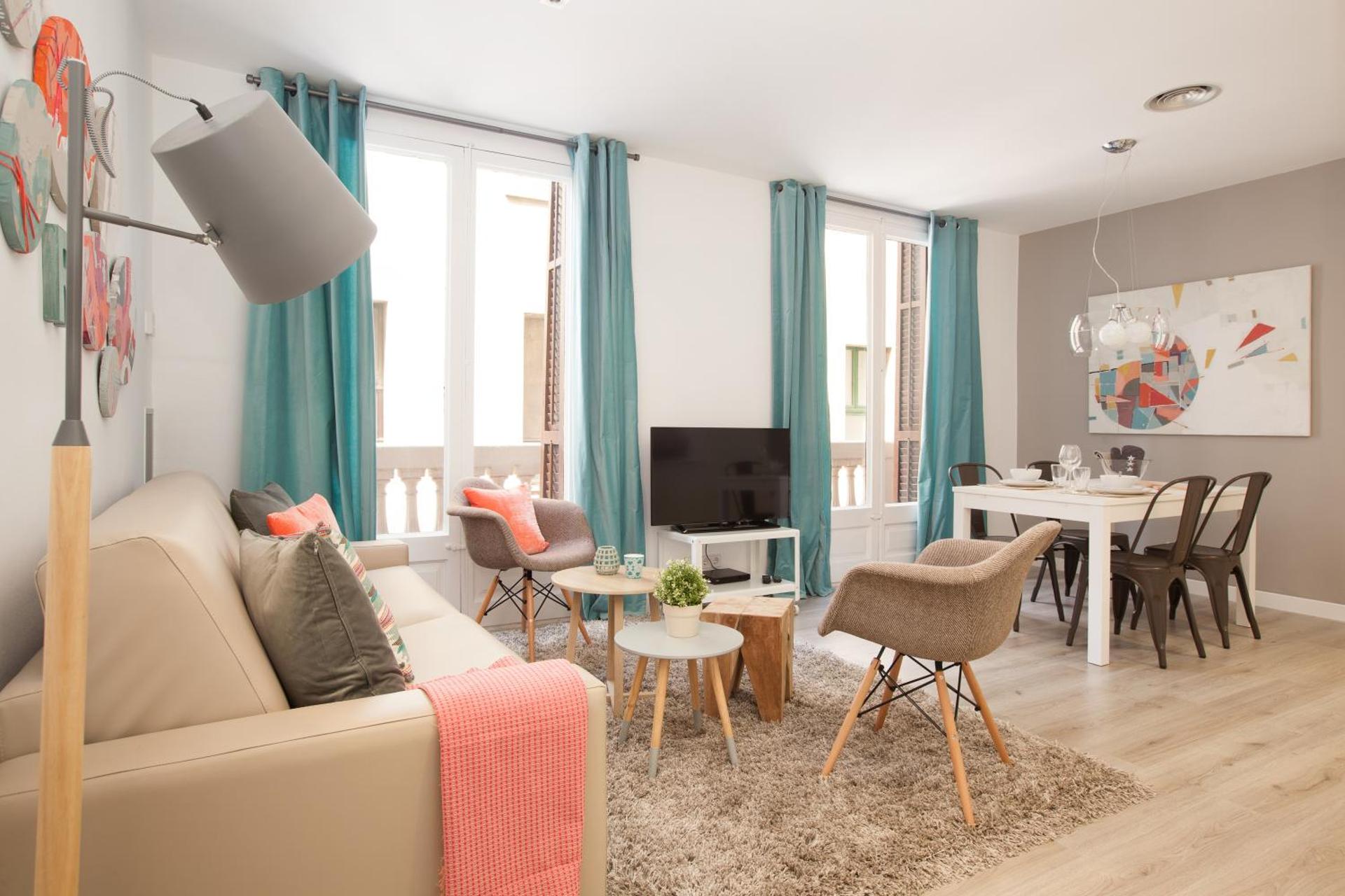 Communal lounge/ TV room