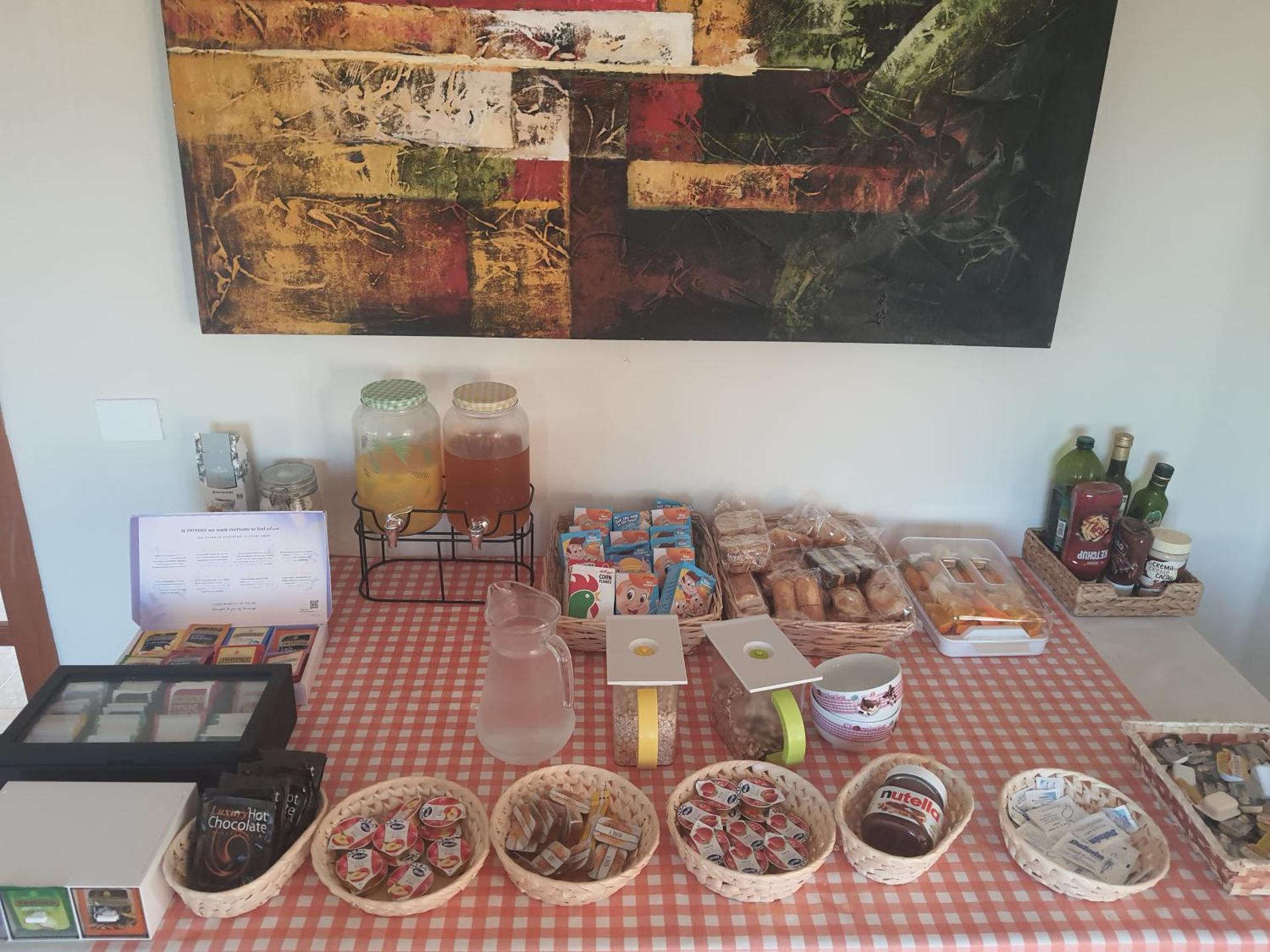 Coffee/tea facilities