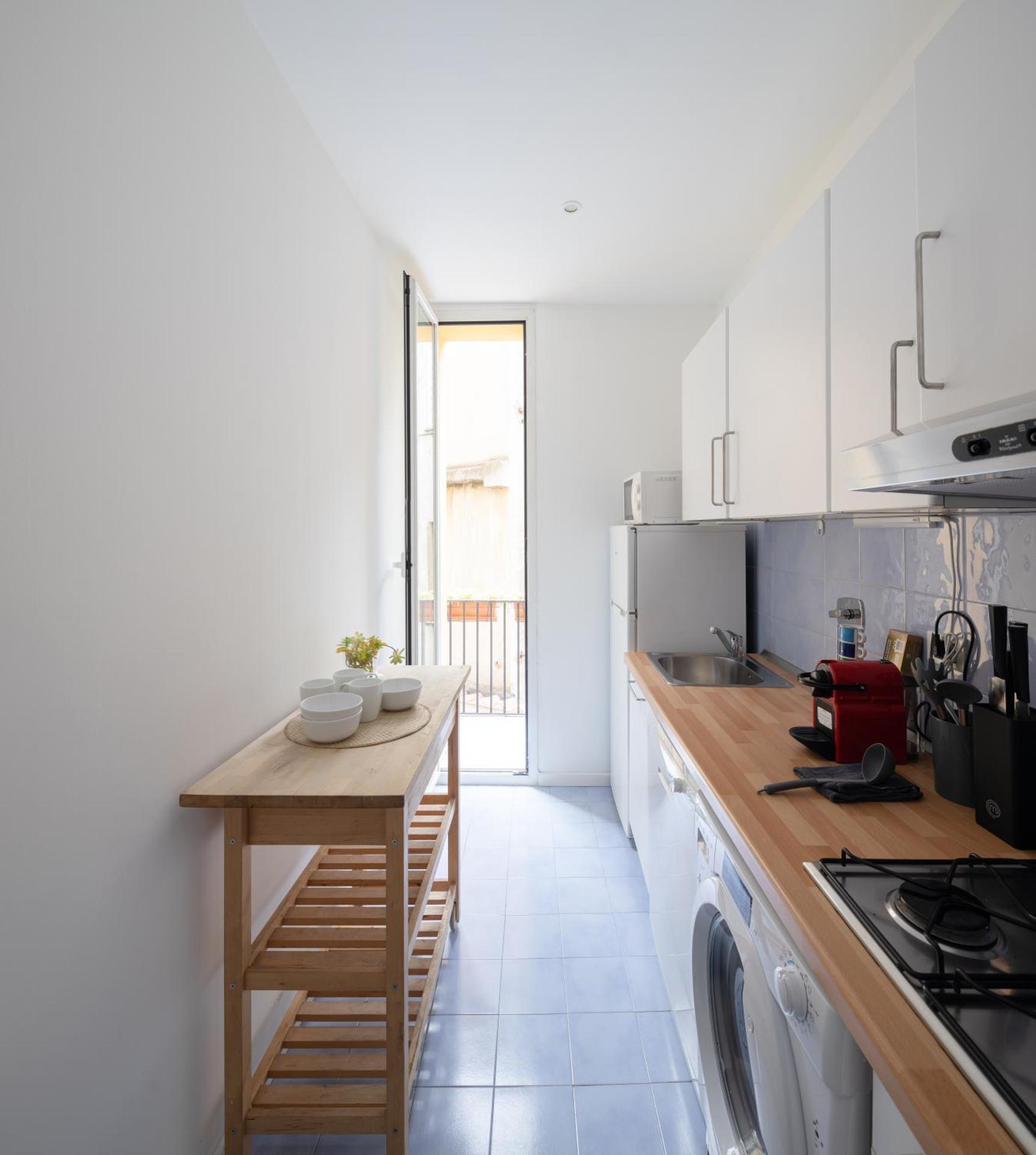 Kitchen or kitchenette