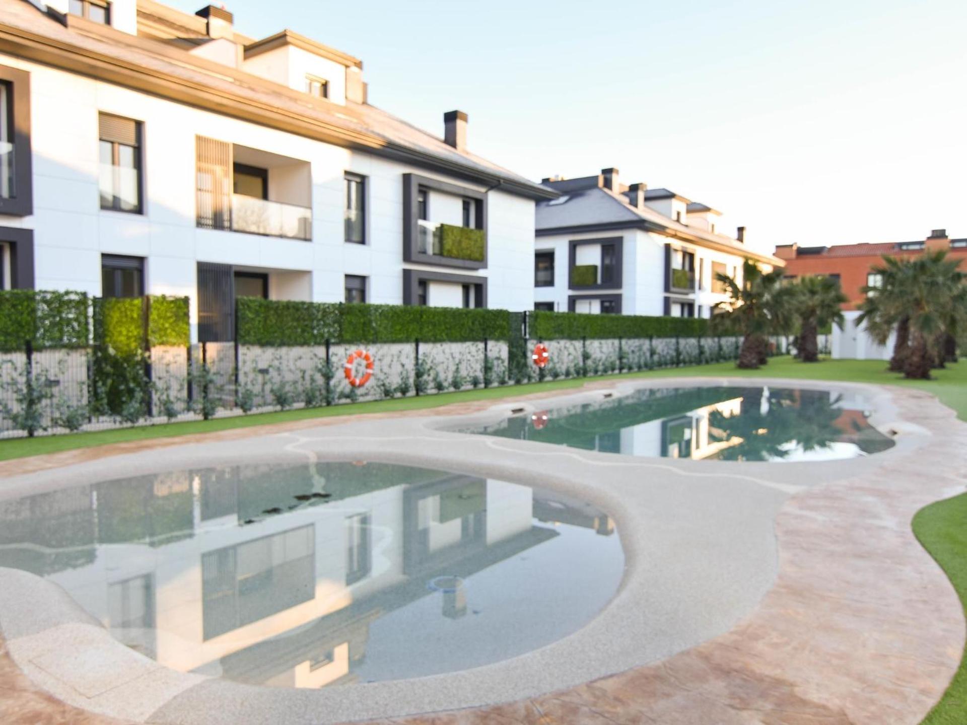 Ático de lujo con piscina y mini golf en la playa