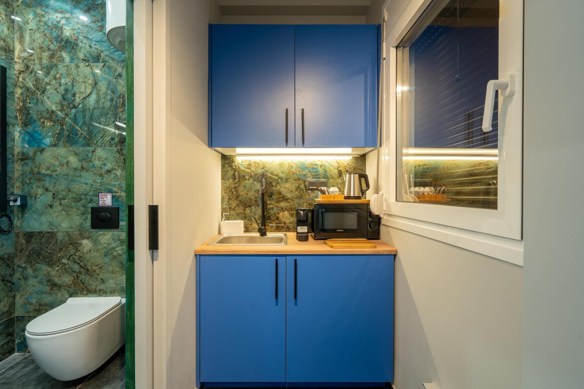 Syntagma Bliss: Athens Hub