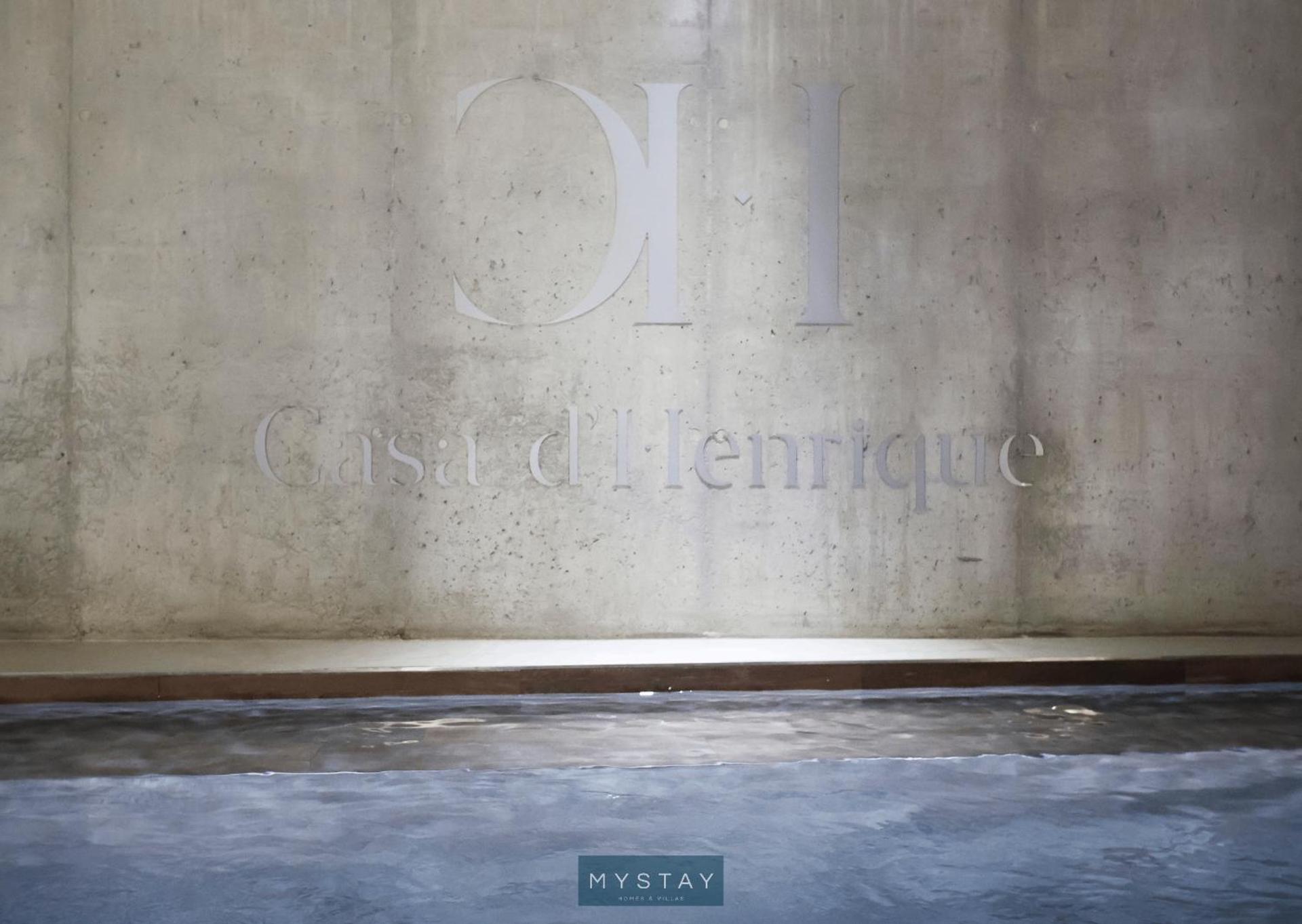 Property logo or sign