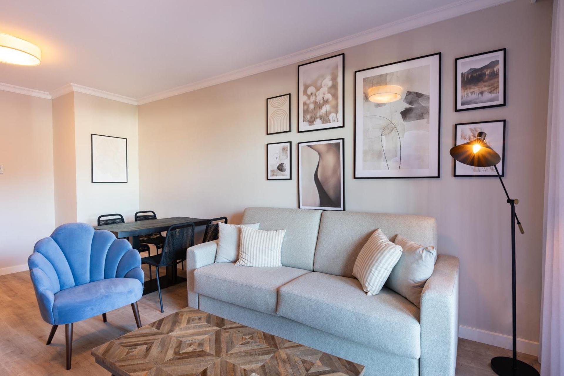 Communal lounge/ TV room