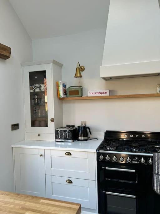 Favour Royal Cottage - dog friendly forest escape