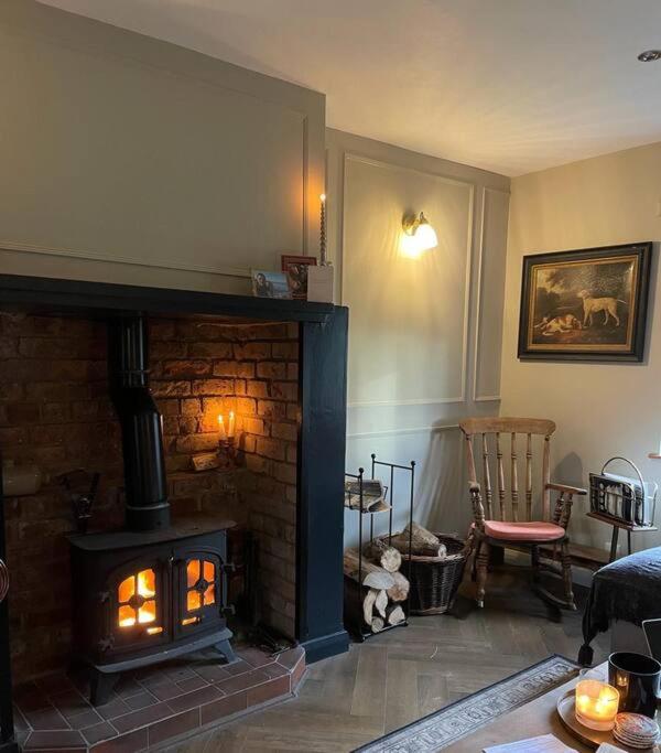 Favour Royal Cottage - dog friendly forest escape