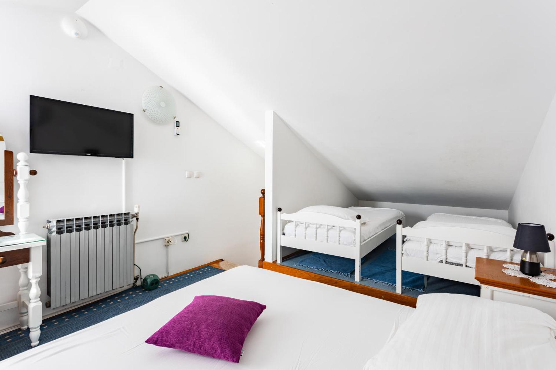 One-Bedroom Apartment with Sea View