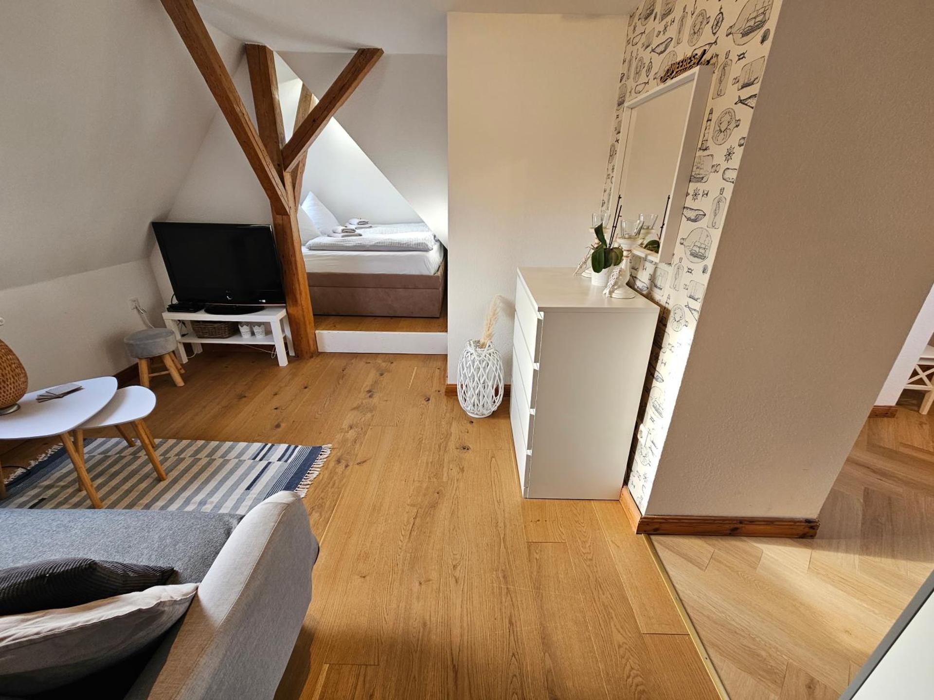 NEU 2023 STADTVILLA 1910 ESENS BENSERSIEL 2-5 Personen NORDSEE OSTFRIESLAND