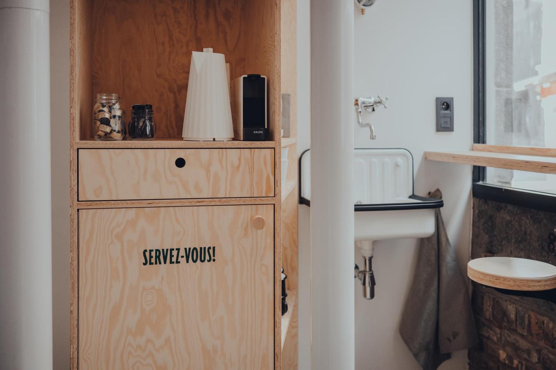 Coffee/tea facilities