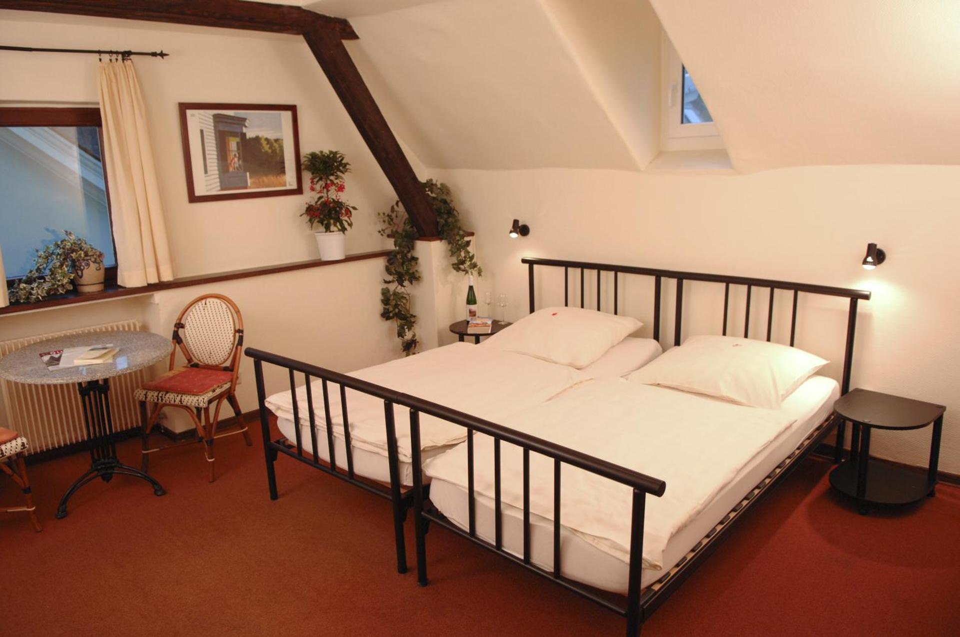 Economy Double Room with Shared Bathroom or Toilet