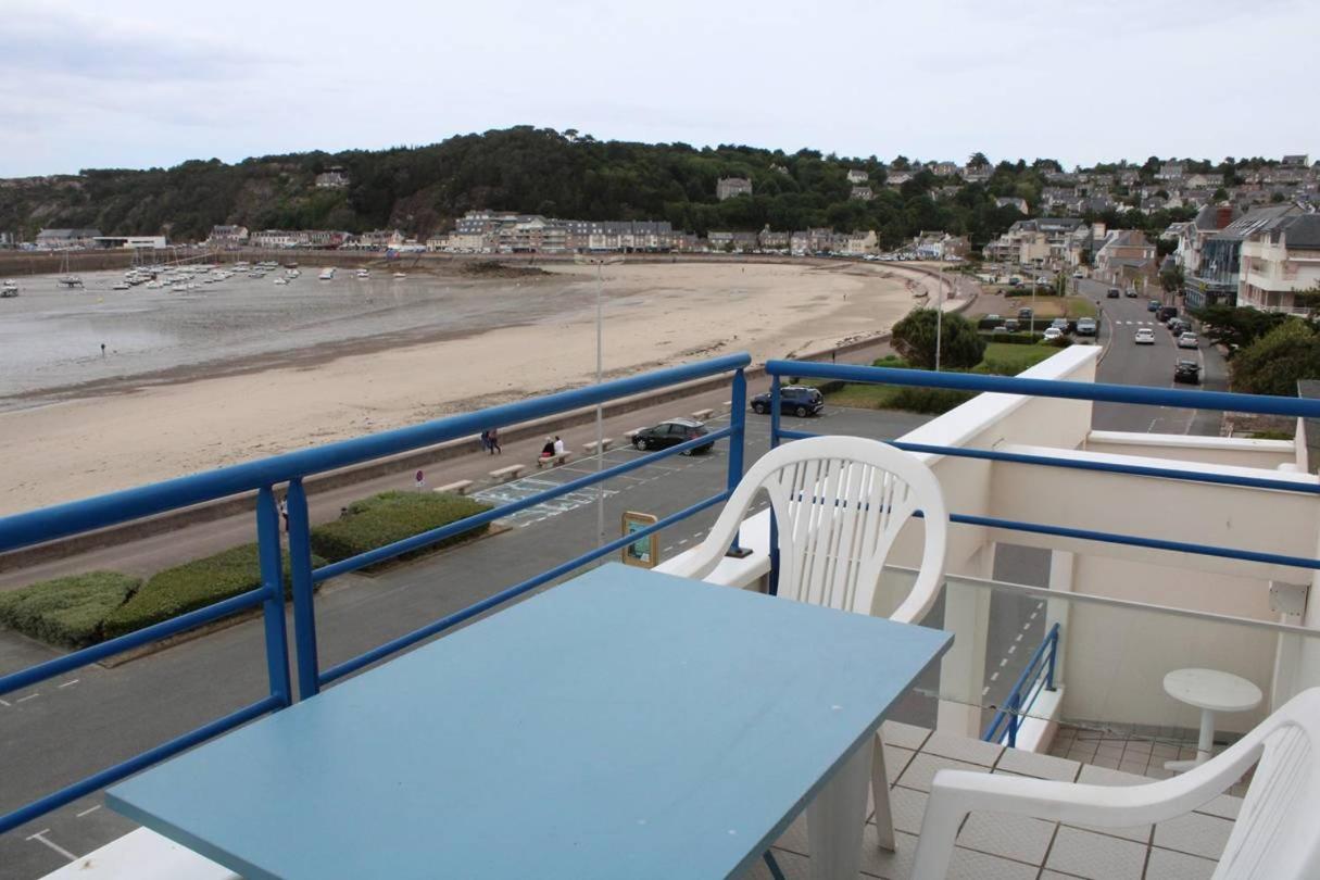 514 - Appartement 1 chambre vue mer en bordure de la plage du centre d'Erquy