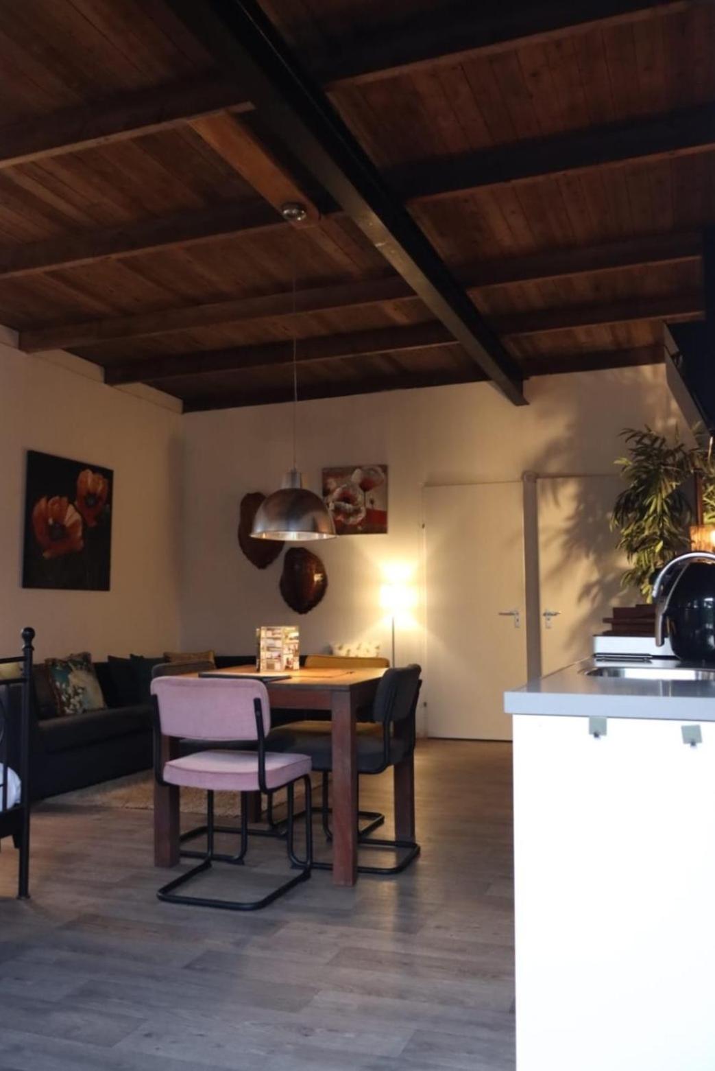 LUXE Bloemenzicht 4 personen, BnB, 10 minuten van zee