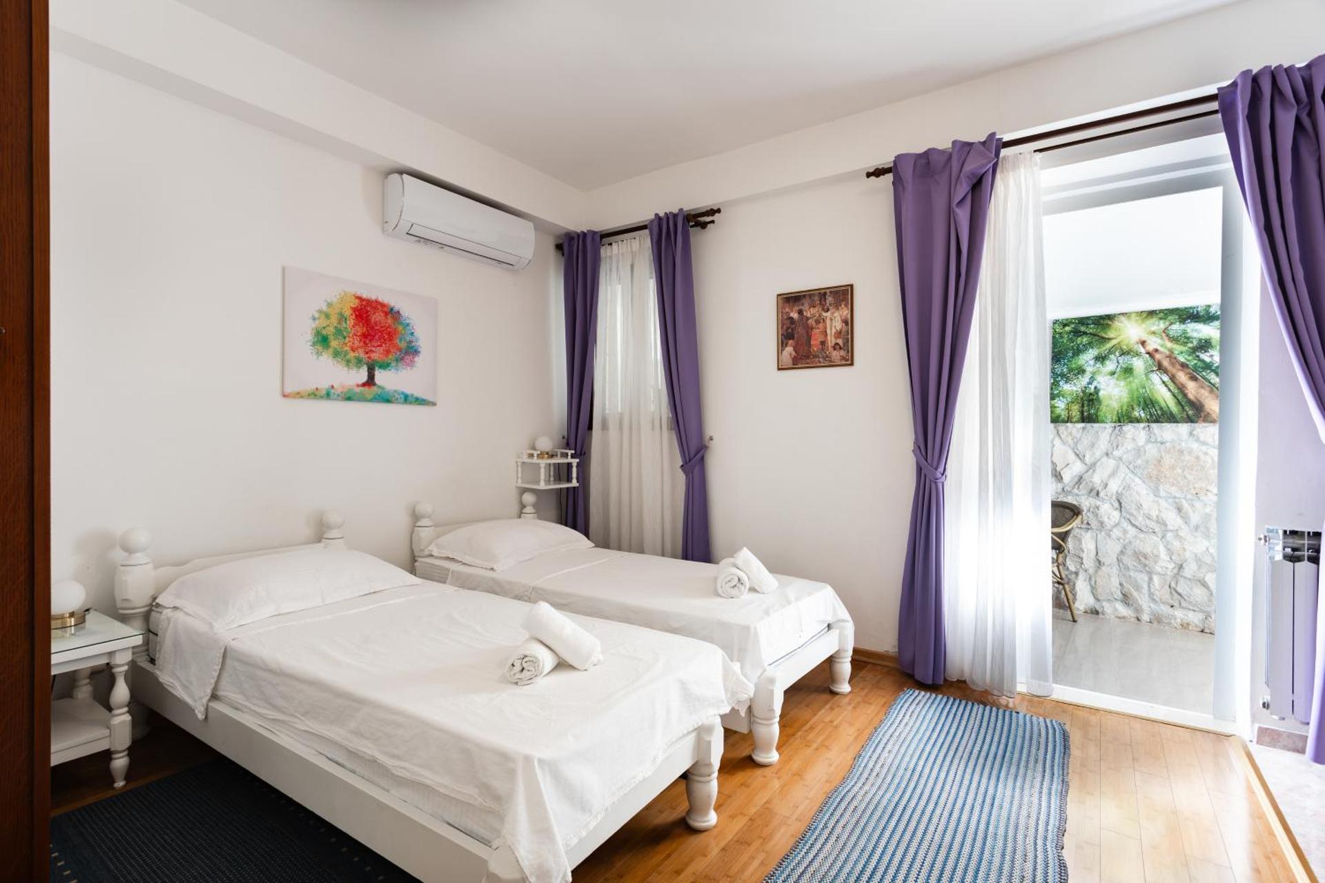 Apartment with Terrace and Partial Sea View