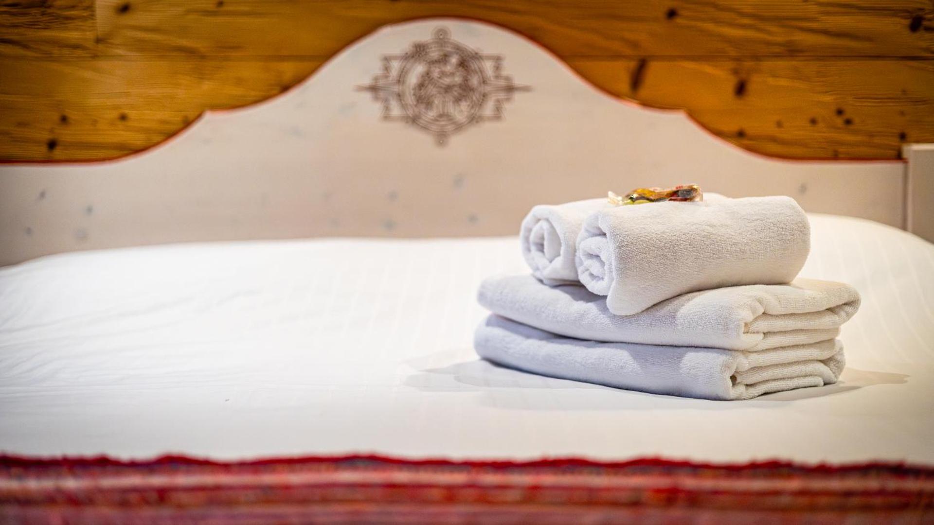 Queen Room with Garden View