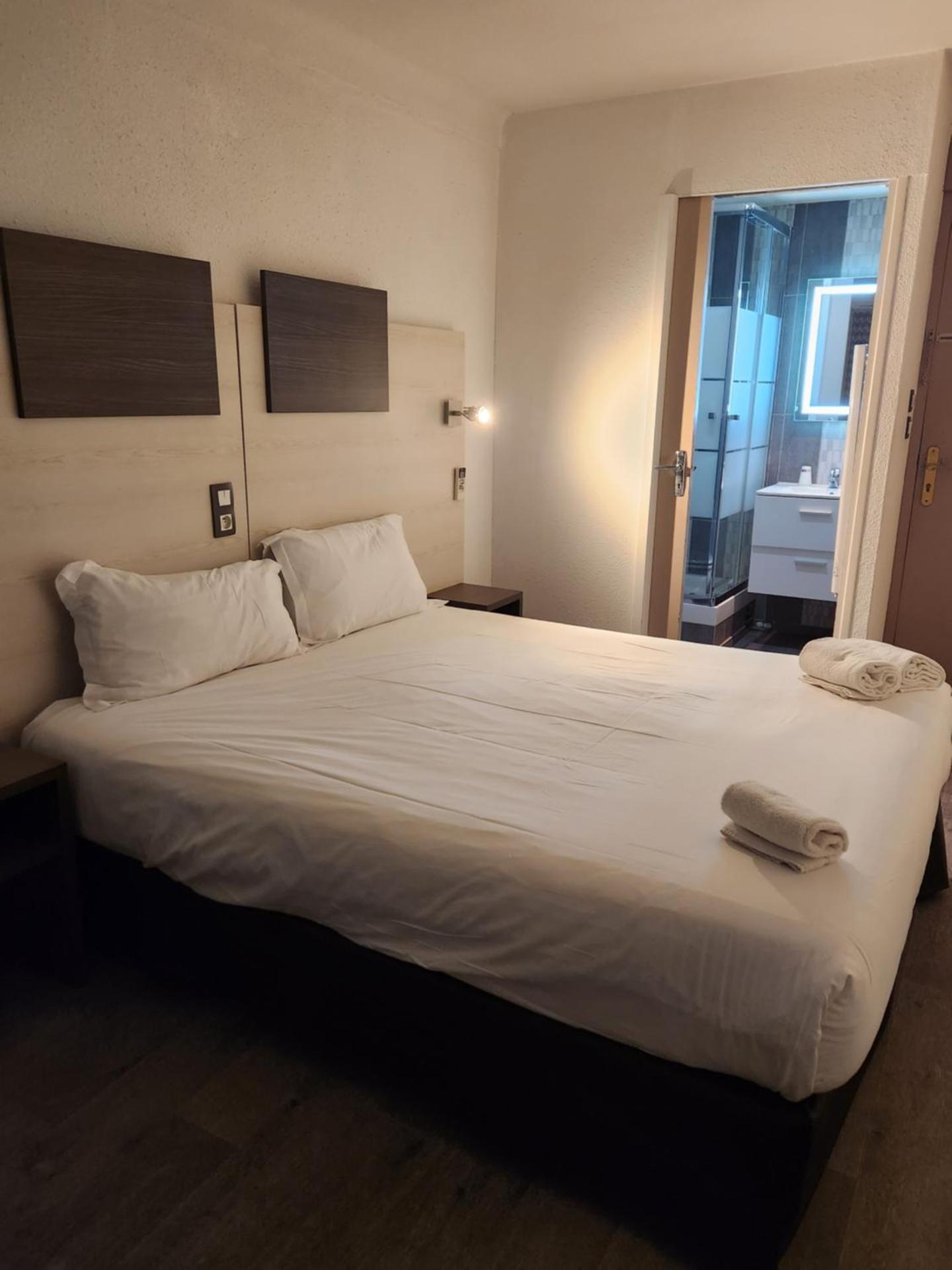 Logis Hôtel Restaurant les Charmettes