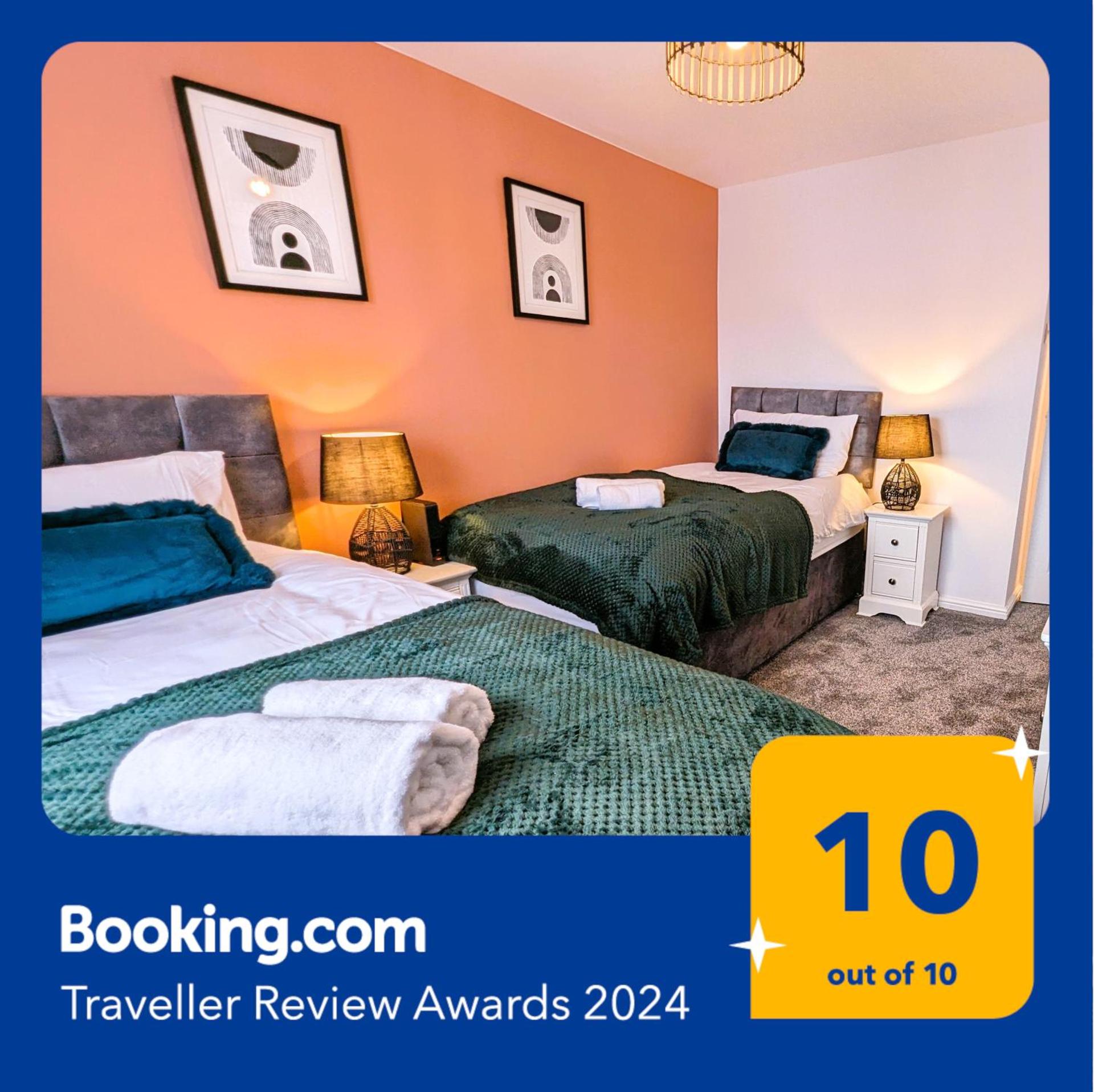 6 Guests * 4 Bedroom * Free Wi-Fi