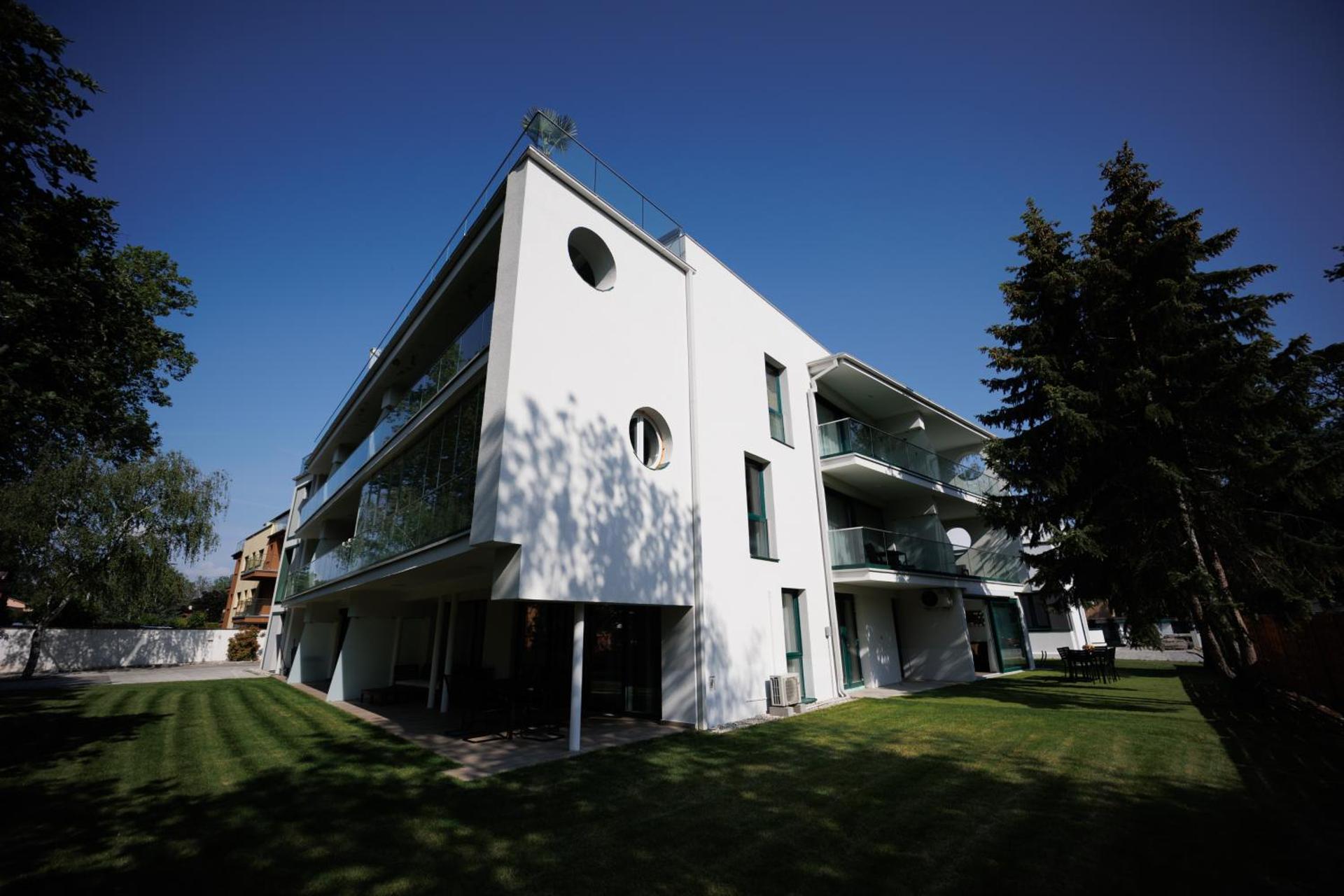 Villa Bauhaus Wellness Apartman