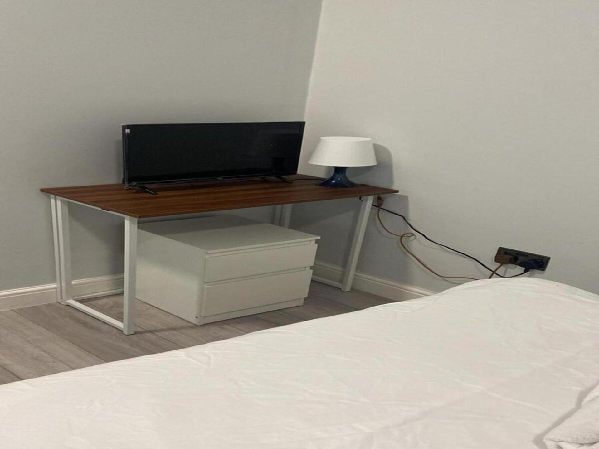 Studio - Sleeps 3 - Pet Friendly