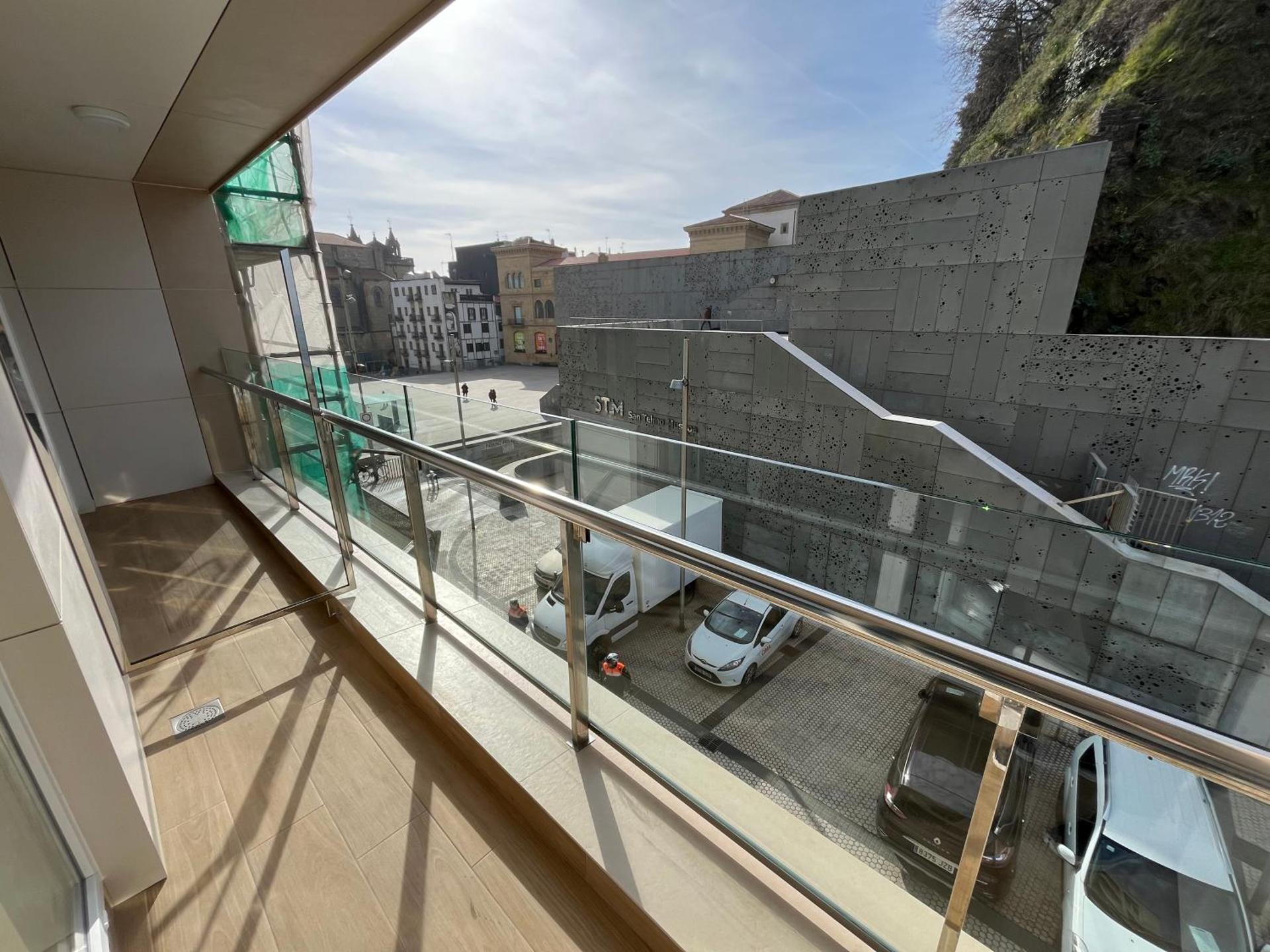 Single Room with Mountain View