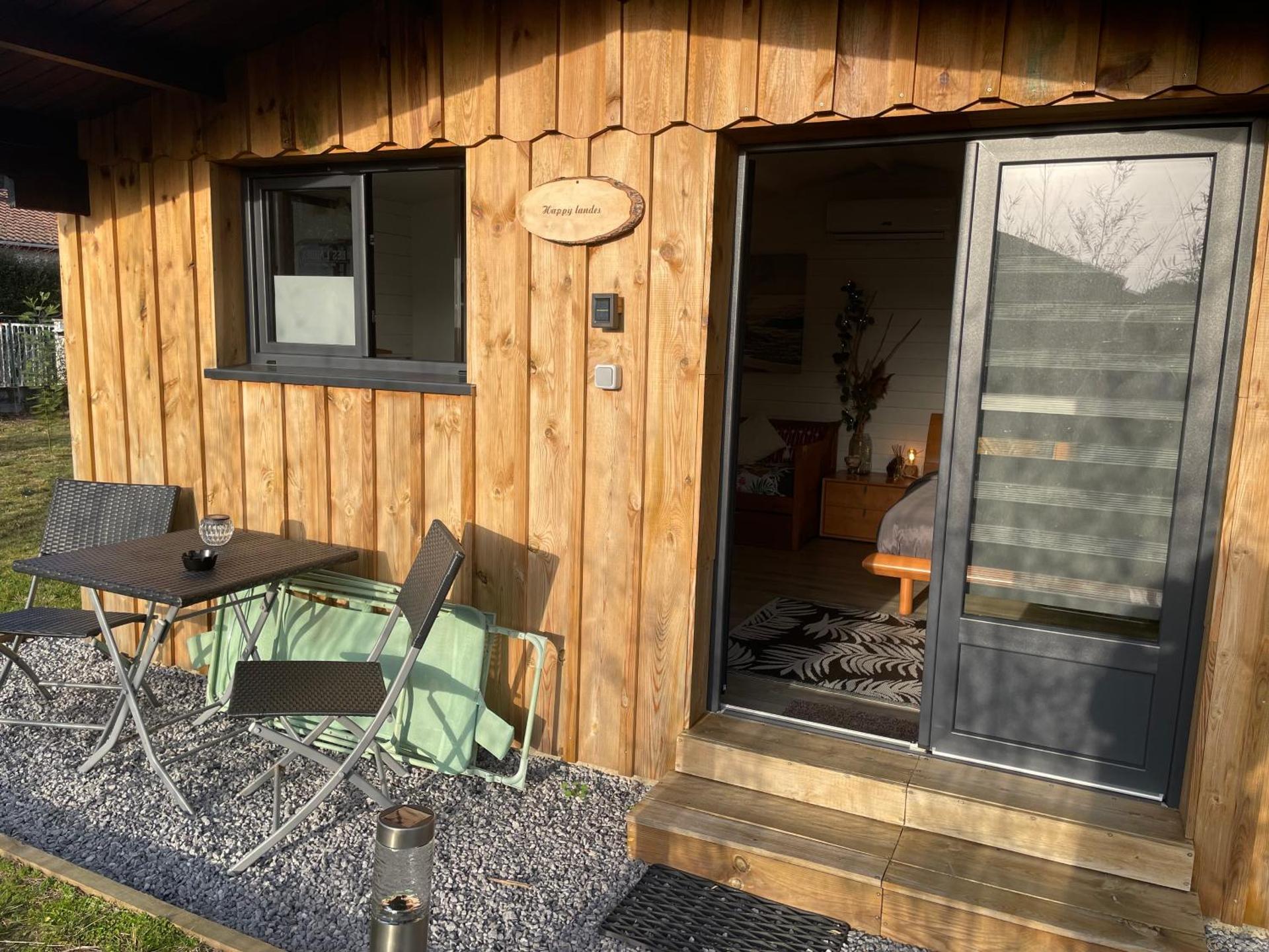 Aux bonheurs Landais