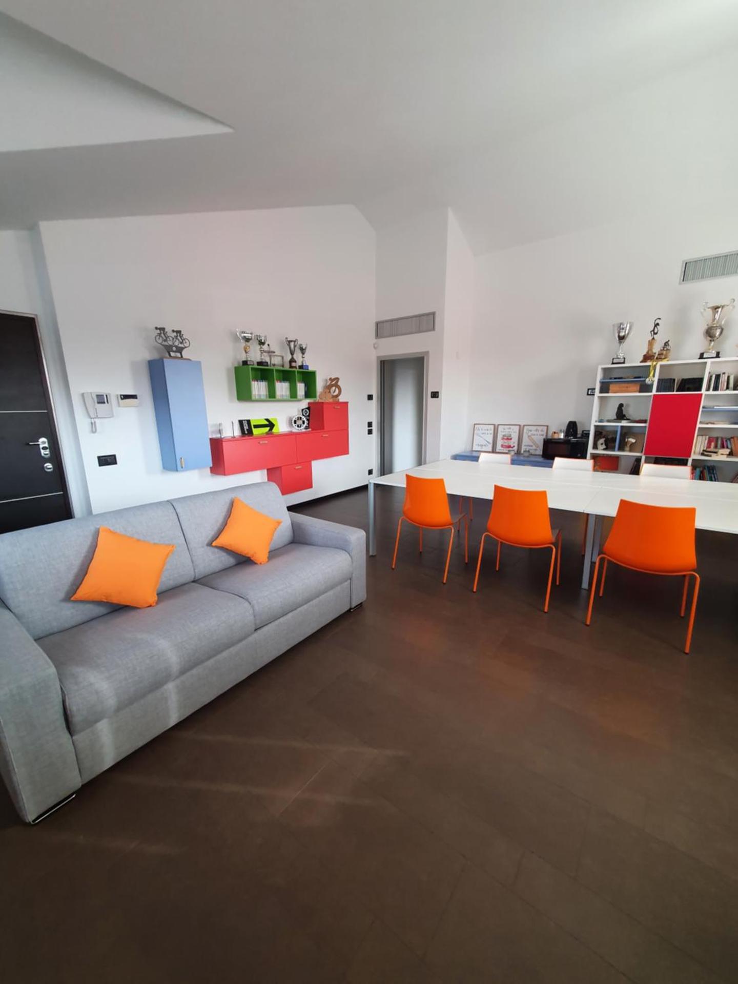 Communal lounge/ TV room