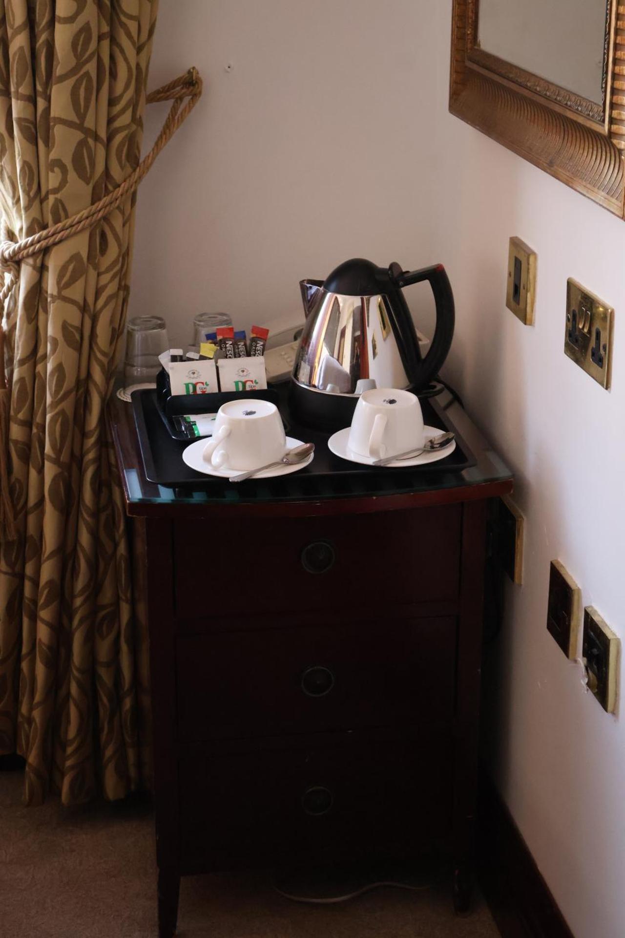Coffee/tea facilities