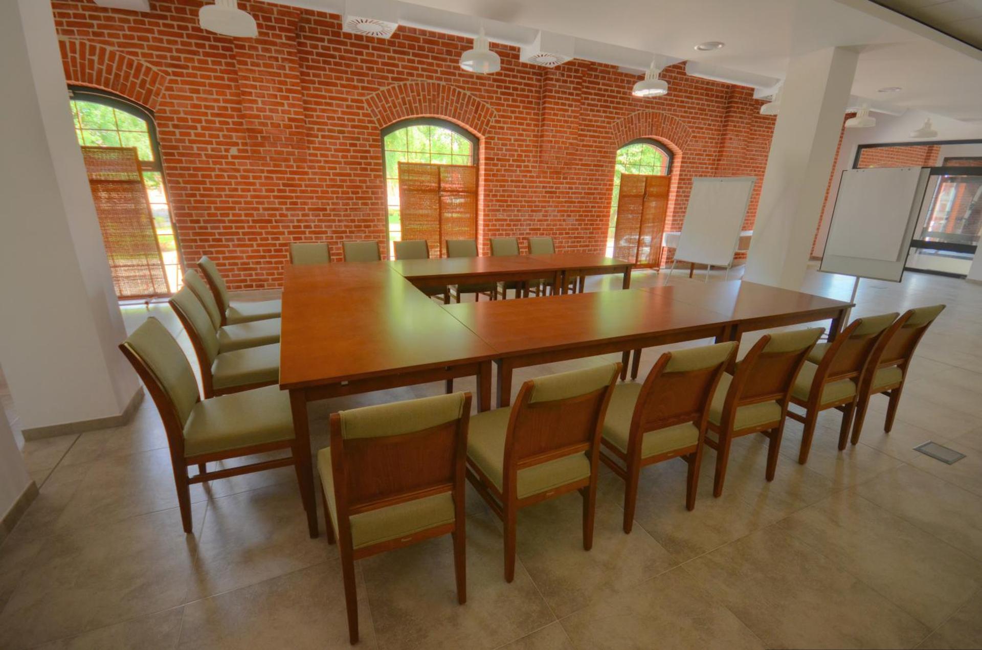 Meeting/conference room