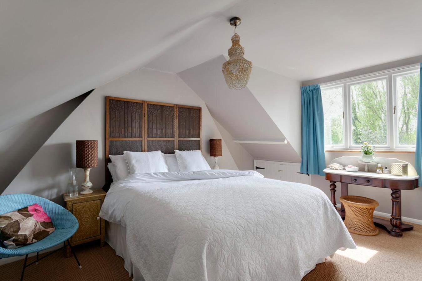 Bee Cottage - Stylish Holiday Cottage In Rye