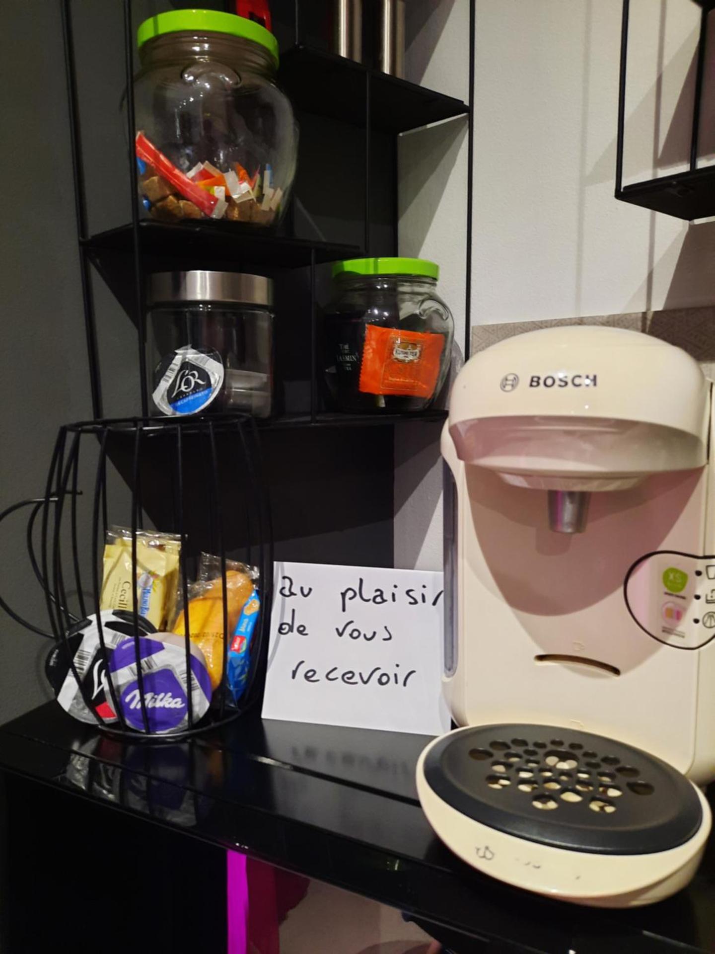 Coffee/tea facilities