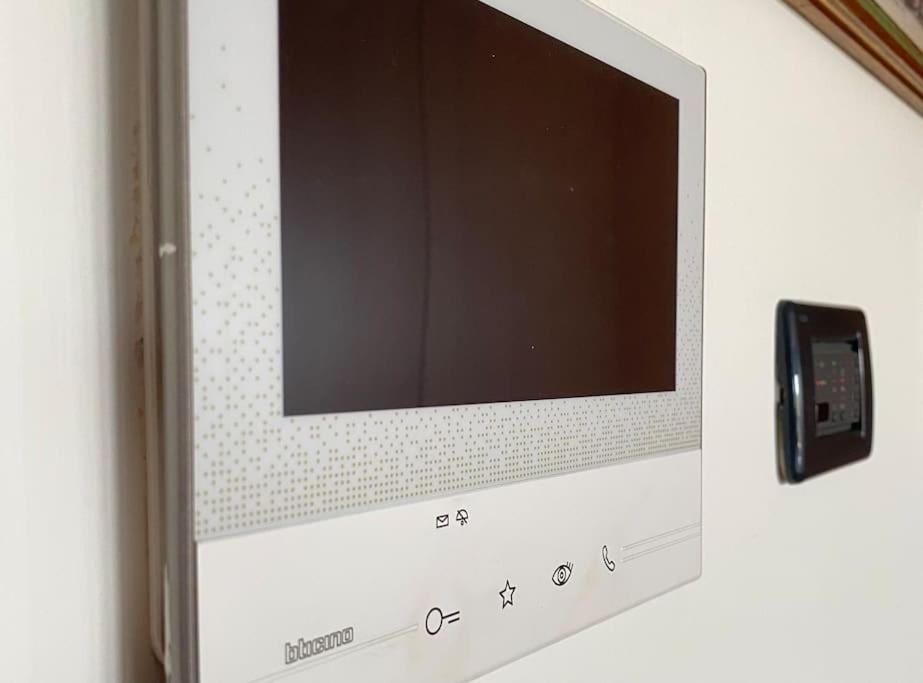 [Incantevole] - 15 Minuti da Duomo + Wifi, Parking