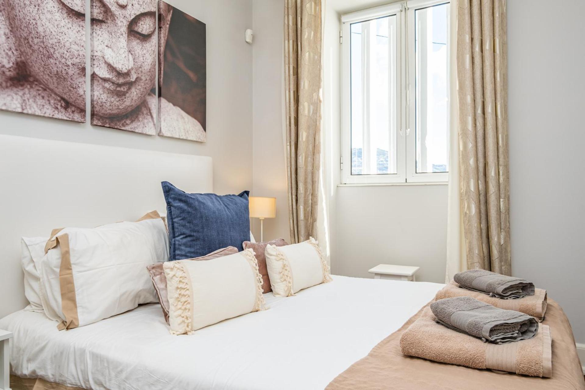 Hillside - By WeHost