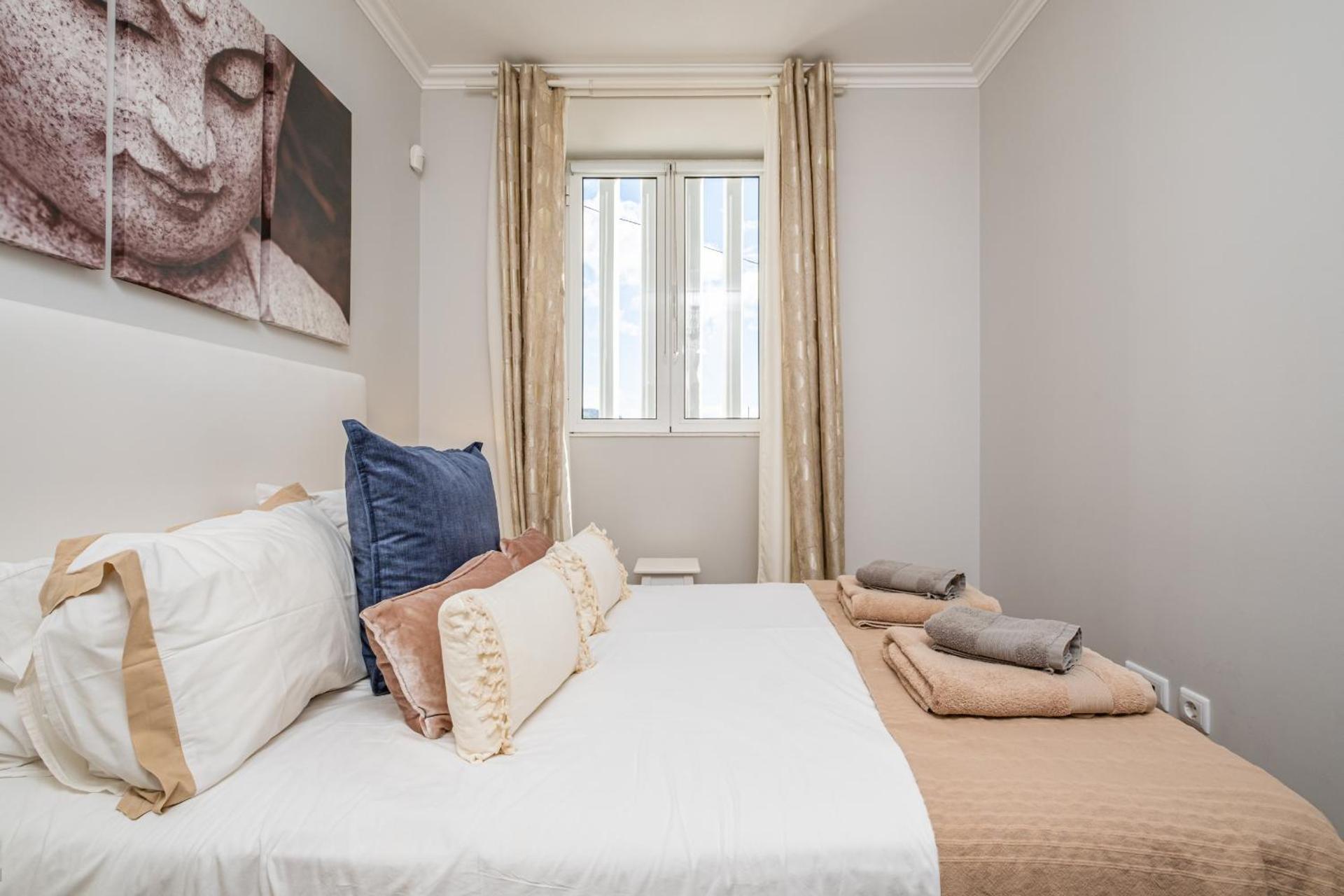 Hillside - By WeHost